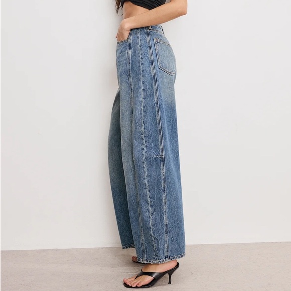 NWT Good American Good Extreme Barrel Jeans in Indigo. Size 0/25 - Picture 1 of 4